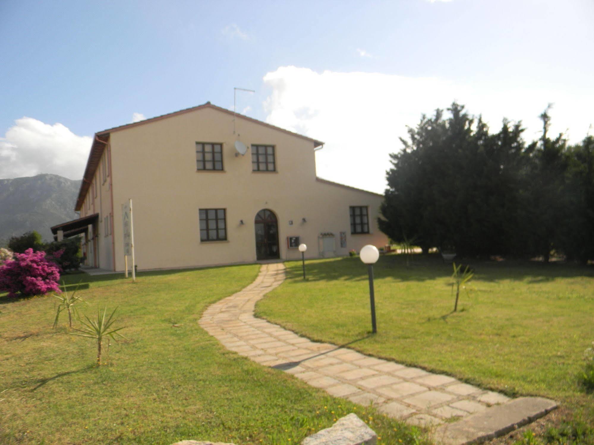 Hotel Sport Village Iglesias Exterior foto